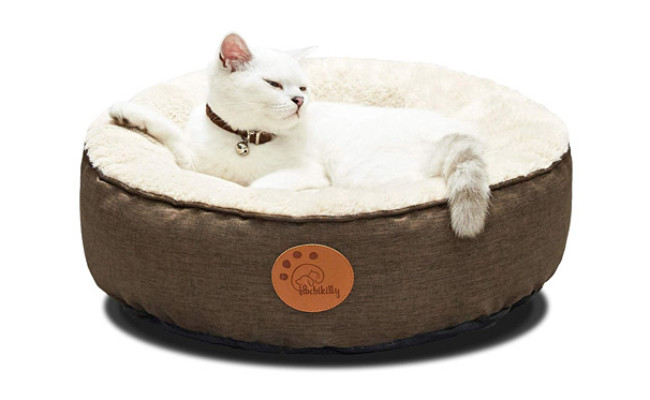 Hachikitty Fluffy Cat Bed