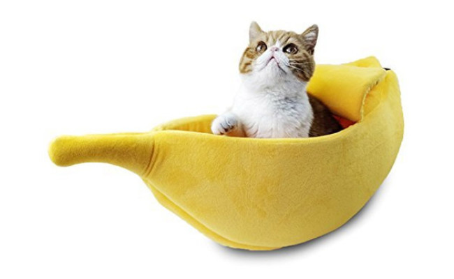 Petgrow Banana Shaped Cat Bed